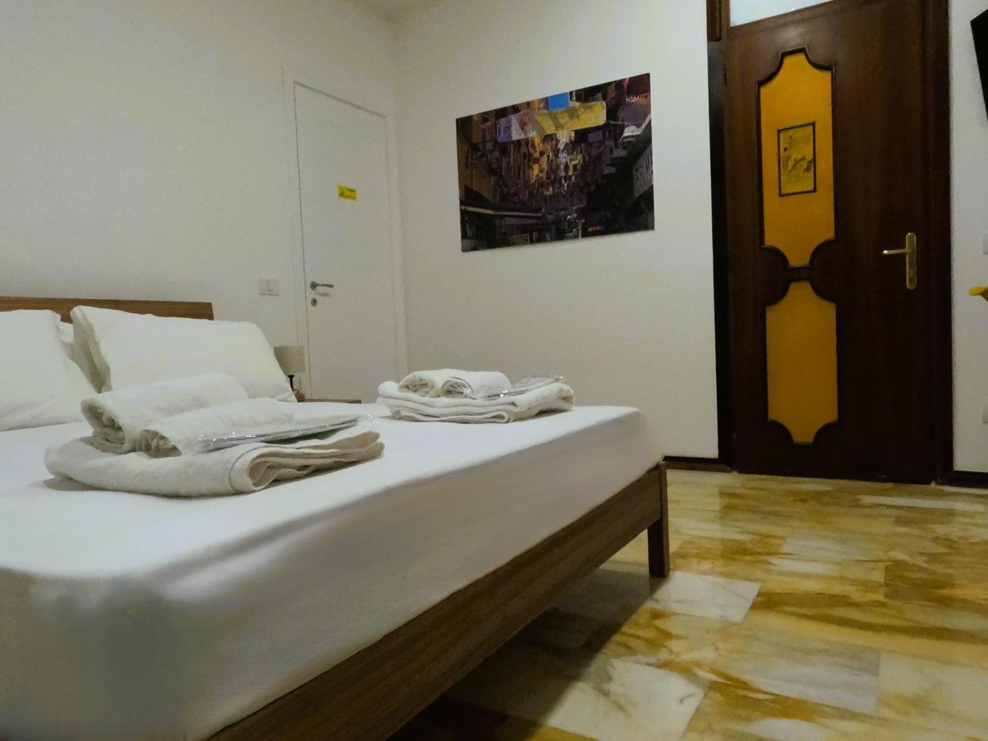Punto Felice Riviera - Centro Citta Lungomare Caracciolo Hotel Napoli Bagian luar foto